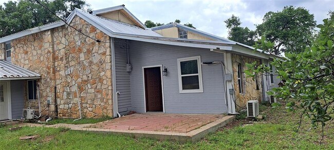 Building Photo - 2200 Downing Ln