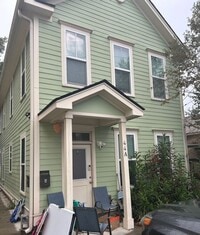 Building Photo - 44 Grove St