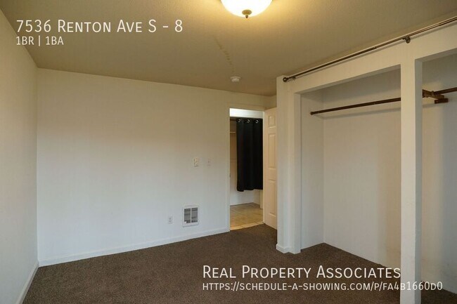 Building Photo - 7536 Renton Ave S