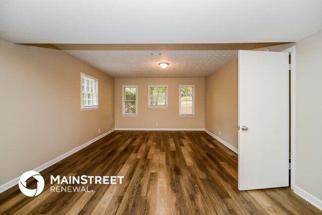 Building Photo - 2653 Marcia Dr SW