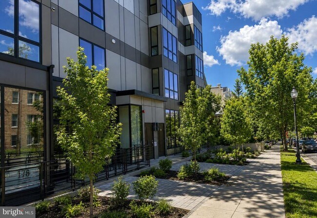 Building Photo - 4424 Georgia Ave NW