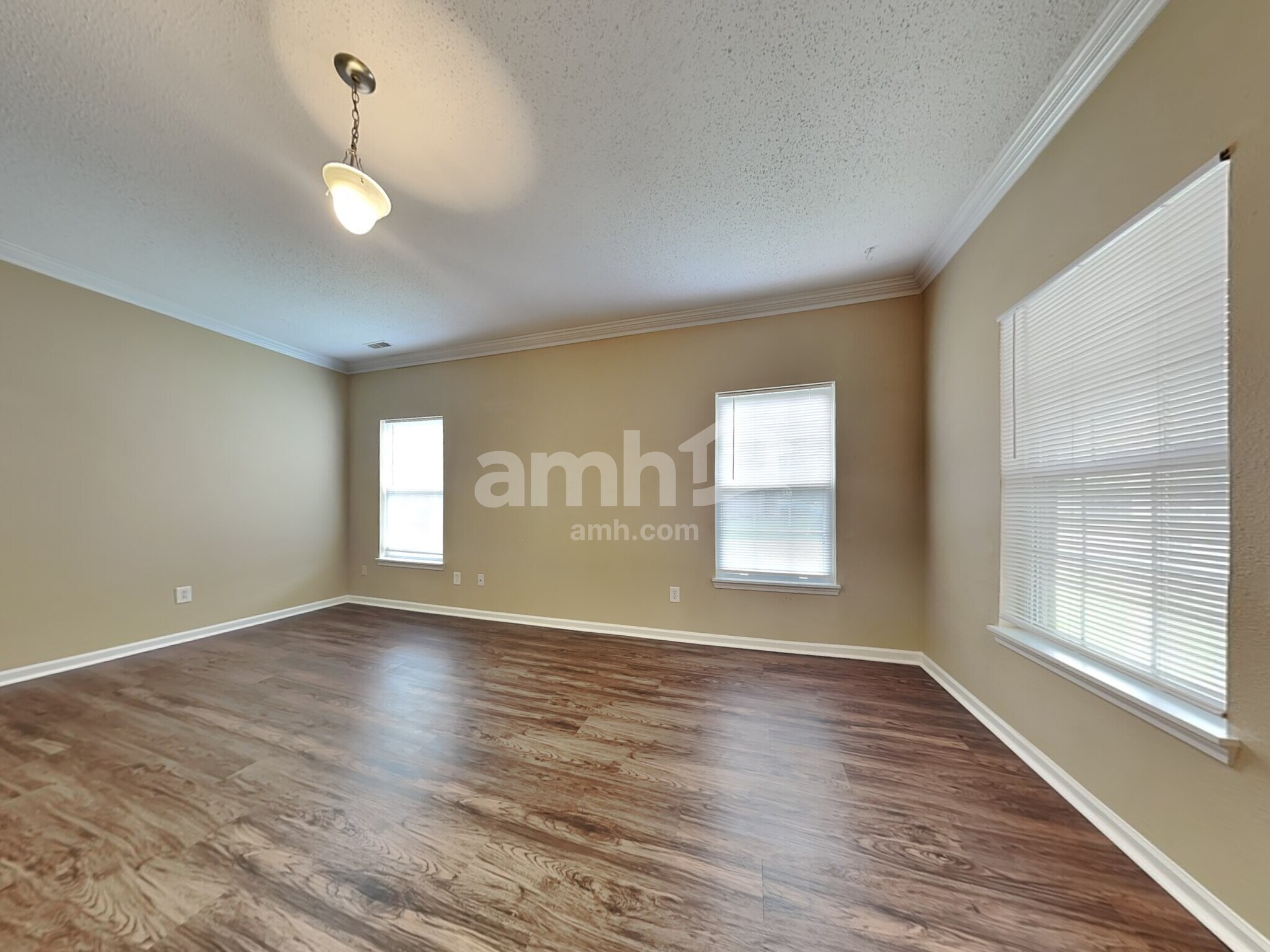 Building Photo - 8146 Whitham Dr