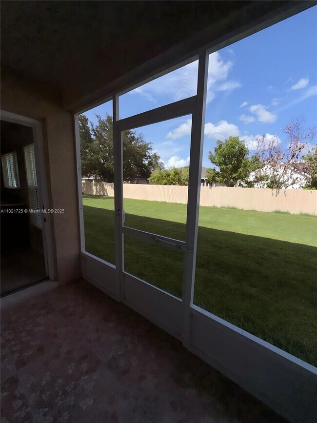 Building Photo - 13427 Fairway Glen Dr