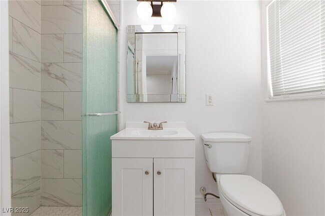 Building Photo - 1513 Bryn Mawr Ave