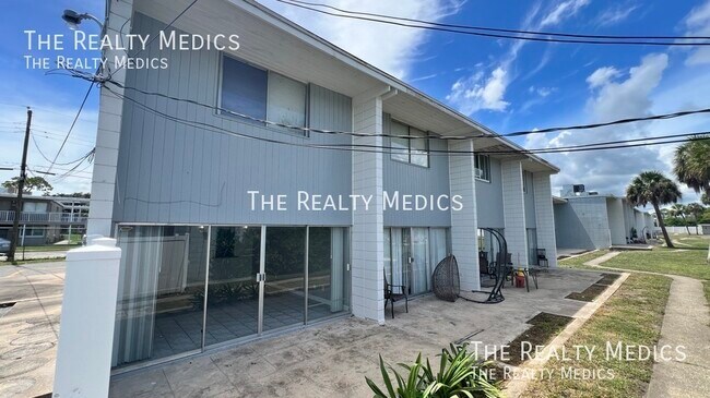 Building Photo - 1010 N Fiske Blvd