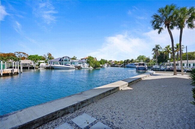 Building Photo - 13105 Ixora Ct