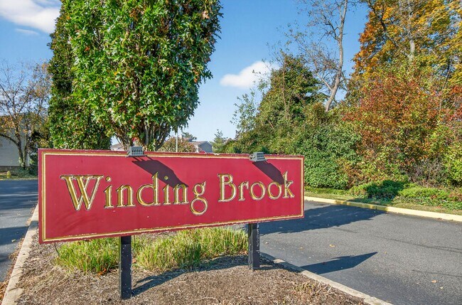 Building Photo - 14 Carol Ct