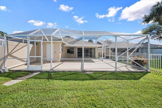 Building Photo - 4197 Royal Oak Dr