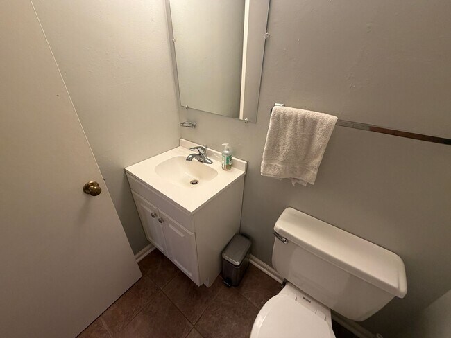 Building Photo - Low-Maintenance Living Near VT & Downtown Blacksburg