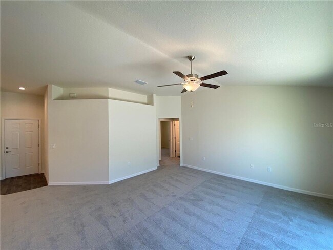 Building Photo - 8190 N Wakefield Dr