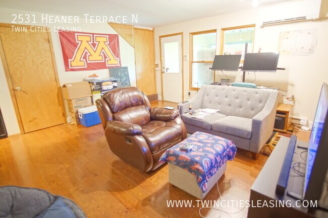 Building Photo - 2531 Heaner Terrace N