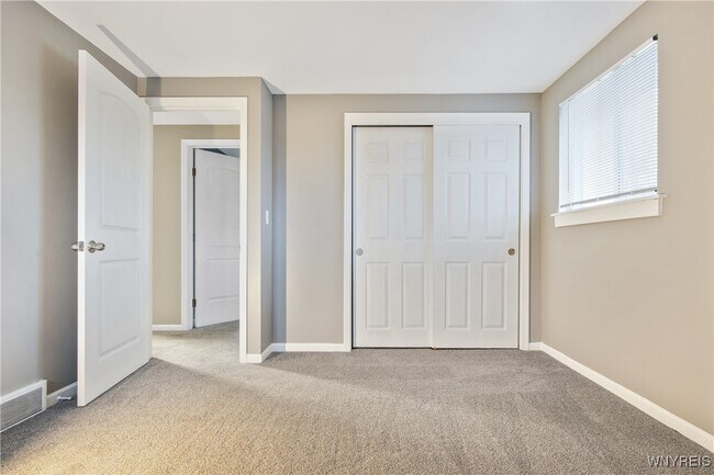 Building Photo - 106 Patsy Ln