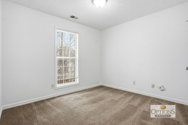 Building Photo - Cul-de-sac home ready to move in!