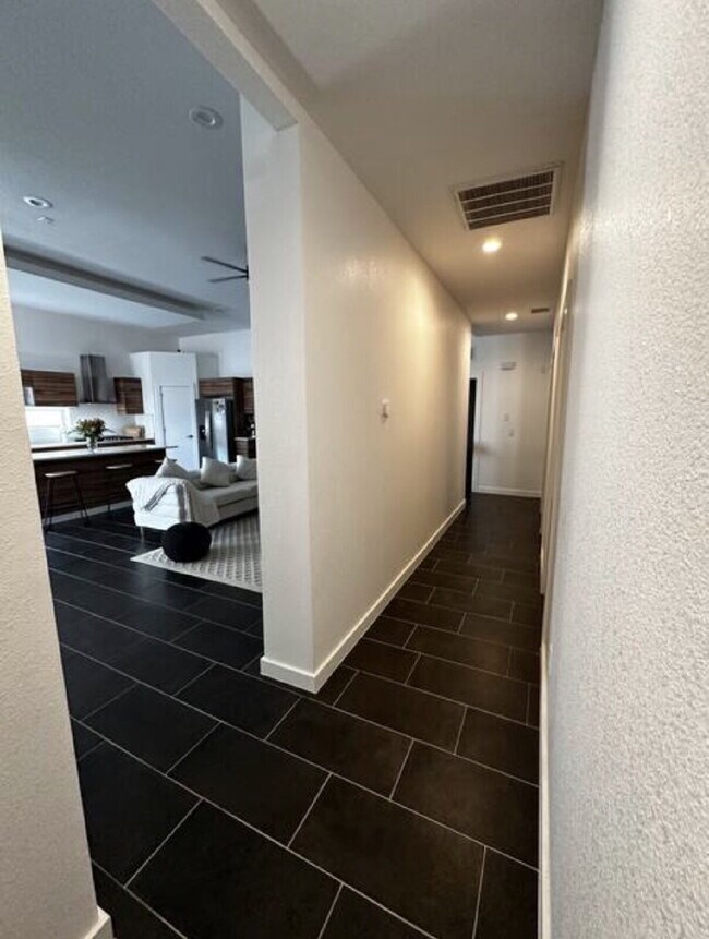 Building Photo - 13010 Terrington Ave