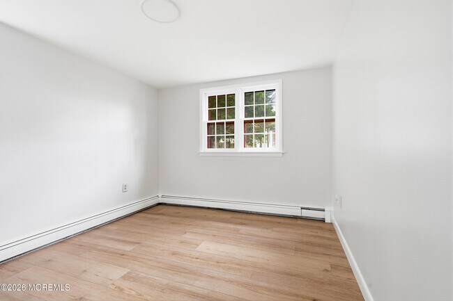 Building Photo - 638 Overton Pl