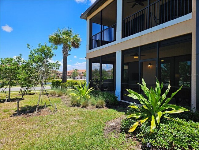 Building Photo - 10042 Crooked Crk Dr