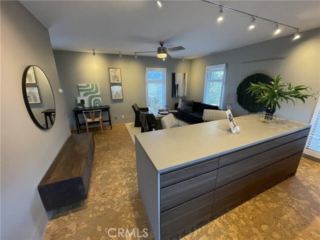 Building Photo - 167 N Ventura Ave