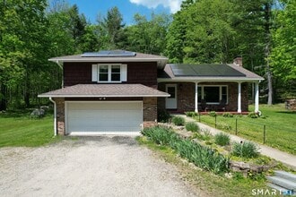 Building Photo - 17 Colebrook Rd