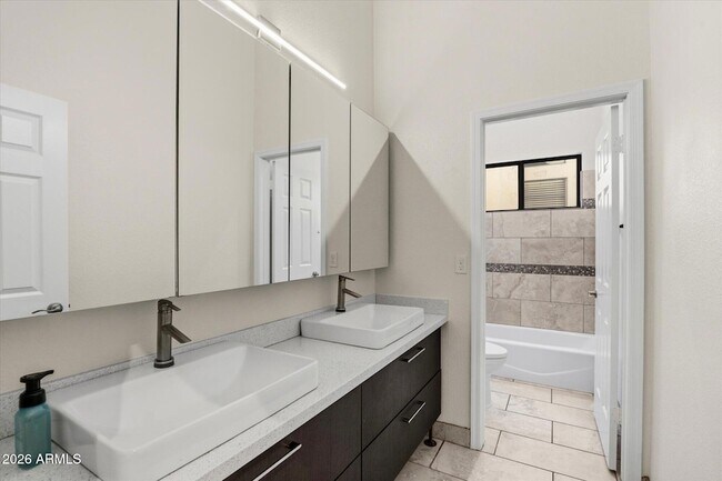 Building Photo - 9532 E Corrine Dr