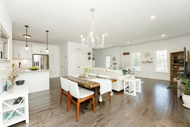 Building Photo - 18 Cleary Cir