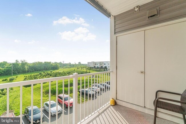 Building Photo - 23619 Waterford Downs Terrace