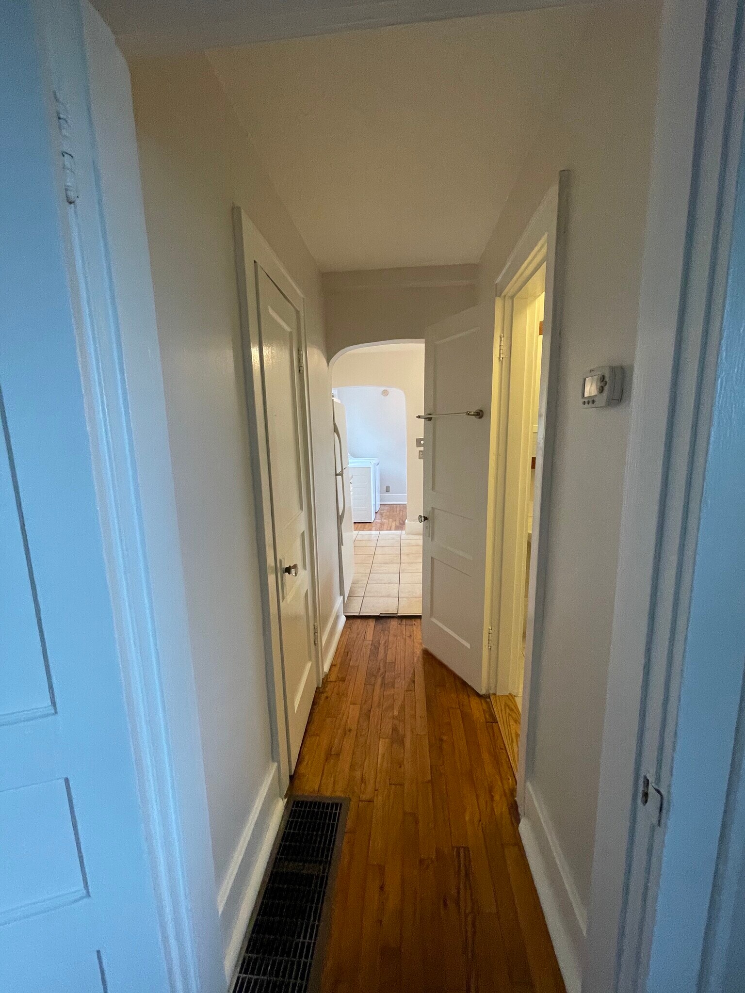 Building Photo - 942 Russell St