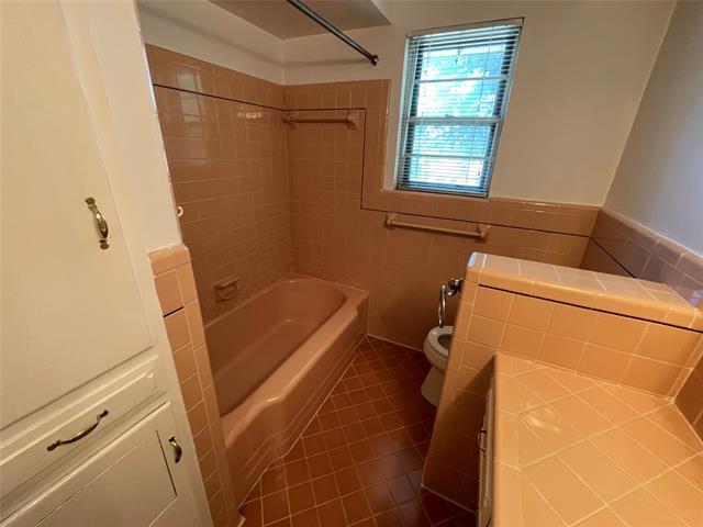 Building Photo - 3253 Spruce Valley Ln