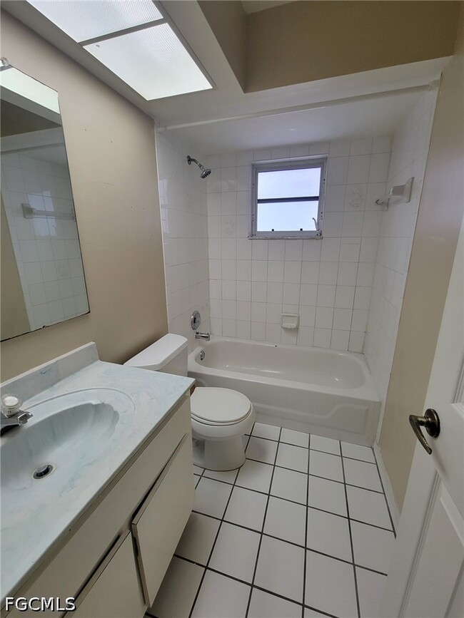 Building Photo - 311 Inman St