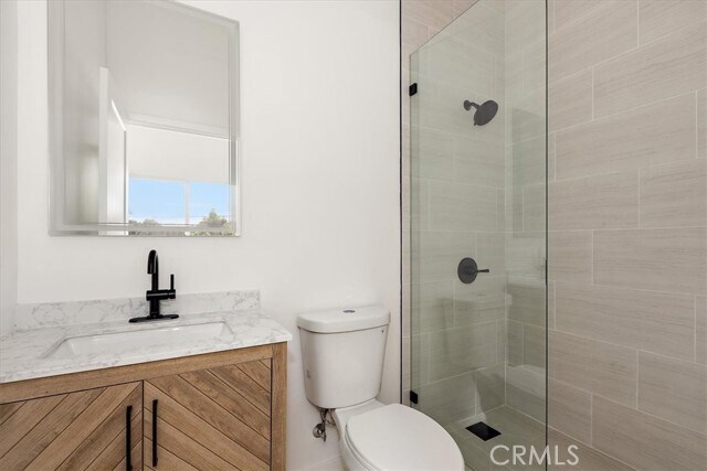 Building Photo - 642 E Fairview Blvd