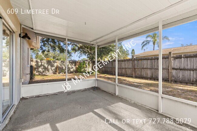 Building Photo - 609 Limetree Dr