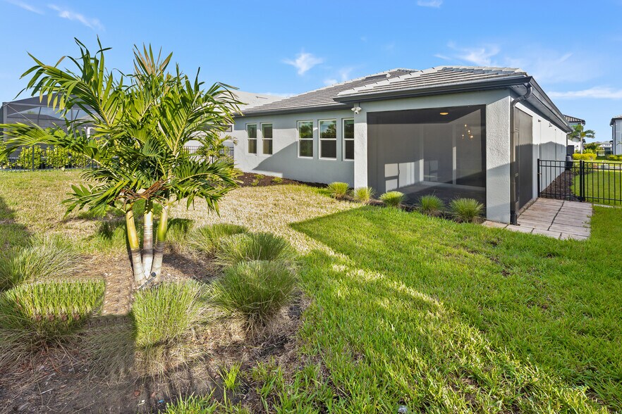 Building Photo - 17534 Savory Mist Cir