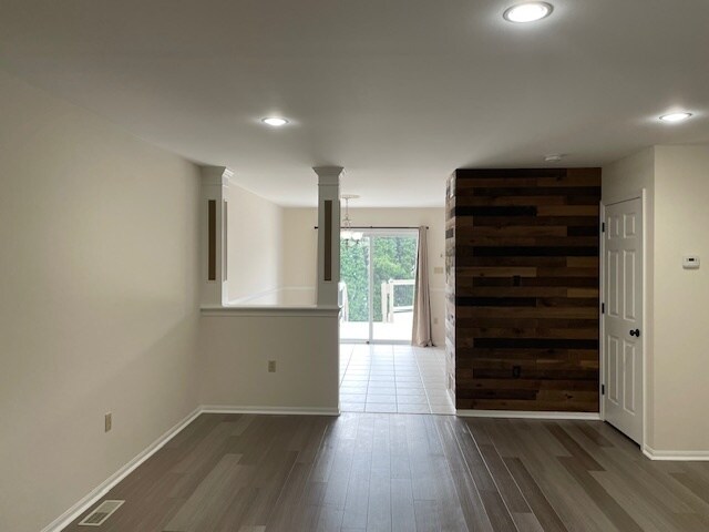 Building Photo - 8116 Heritage Dr