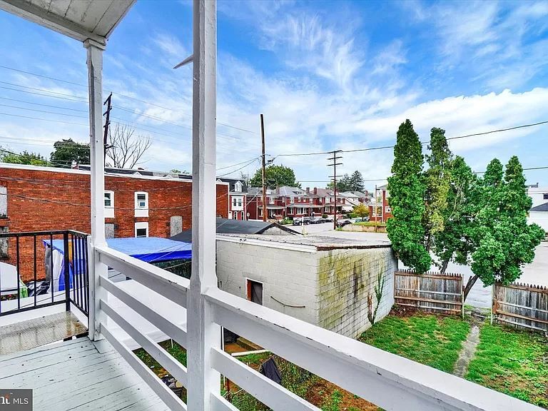 Building Photo - 153 W Jackson St