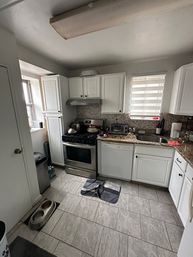 Building Photo - Log College - affordable 2-bedroom apartme...