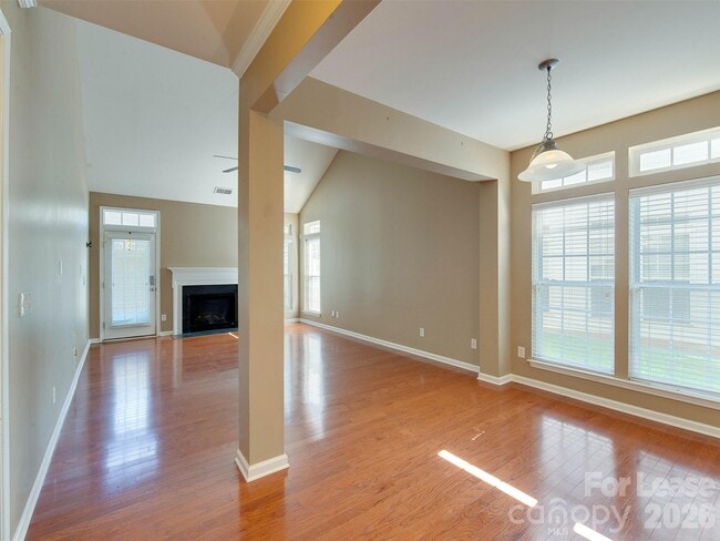 Building Photo - 8164 Bridgegate Dr