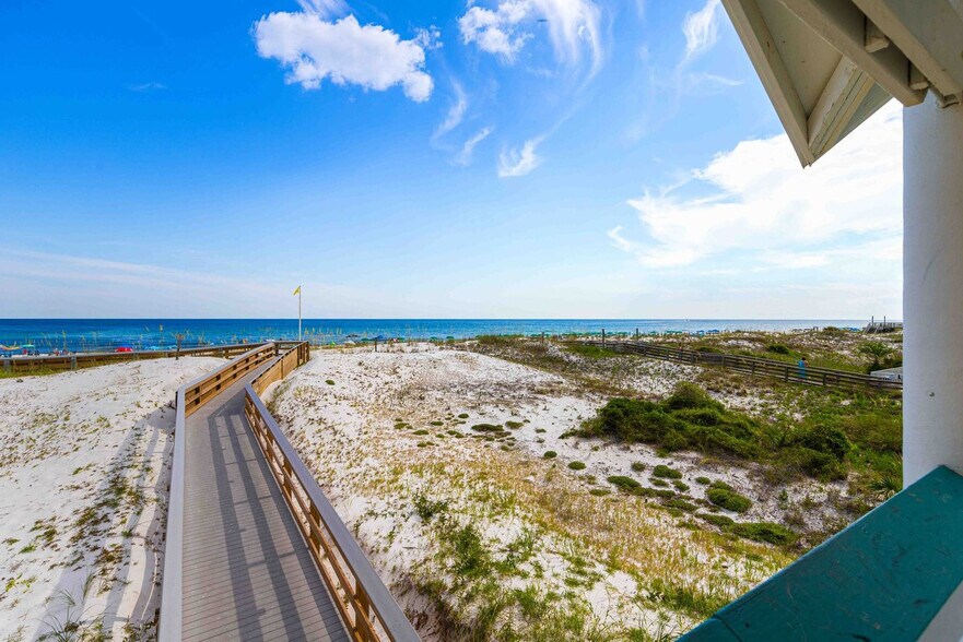 Building Photo - 312 Bream Ave