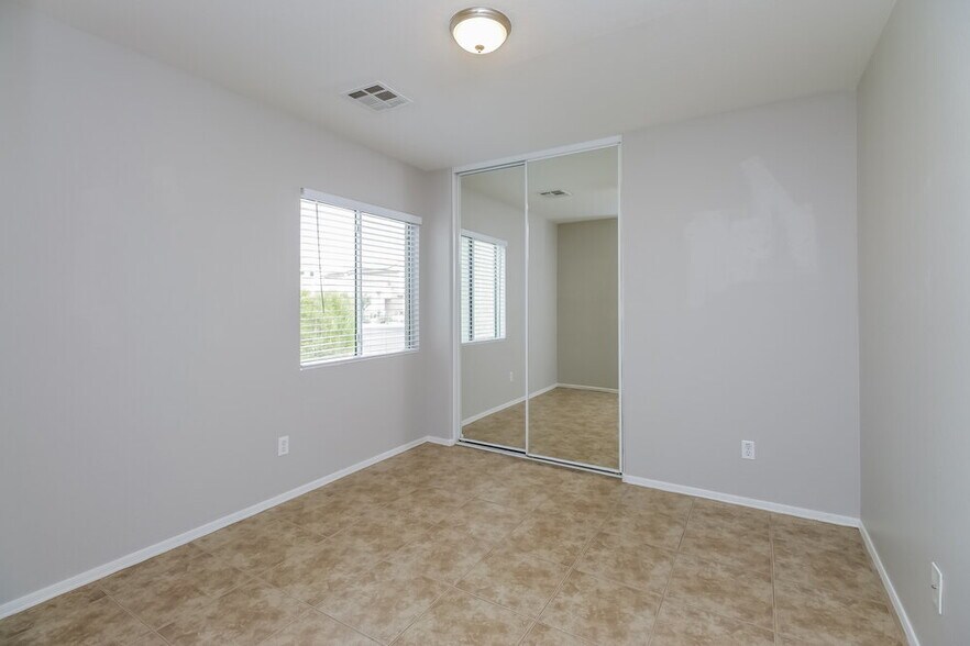 Building Photo - 2377 E San Manuel Rd