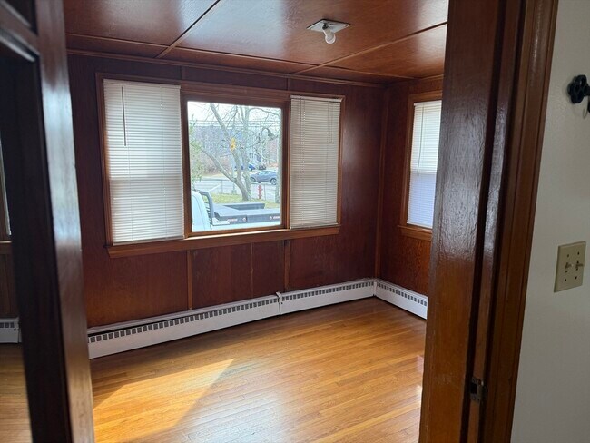 Building Photo - 192 Spring St