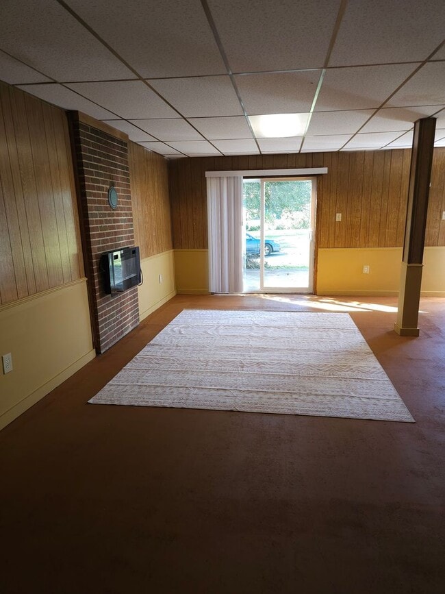 Building Photo - Ruckersville, -1 bedroom/1 bath, Terrace a...