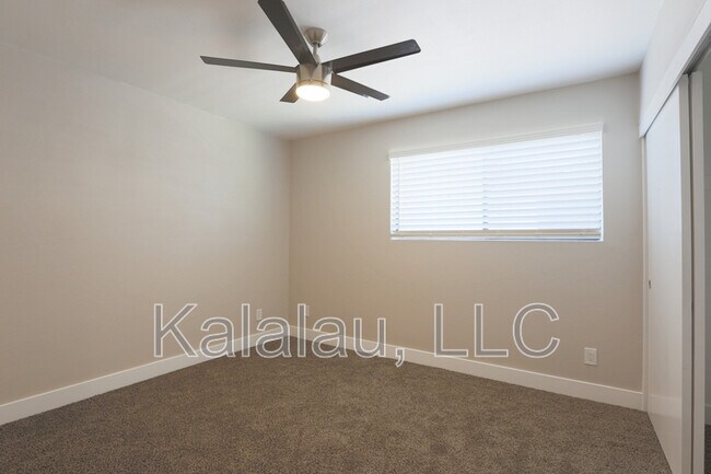 Building Photo - 1817 E Alameda Dr