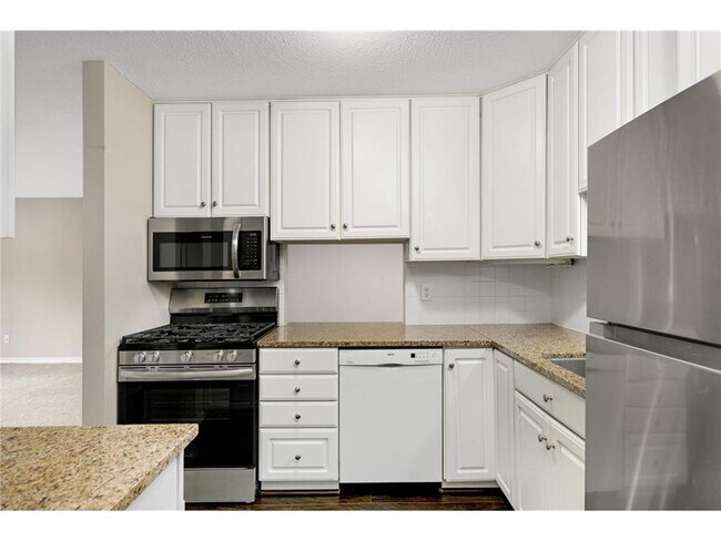 Building Photo - 7500 Cahill Rd