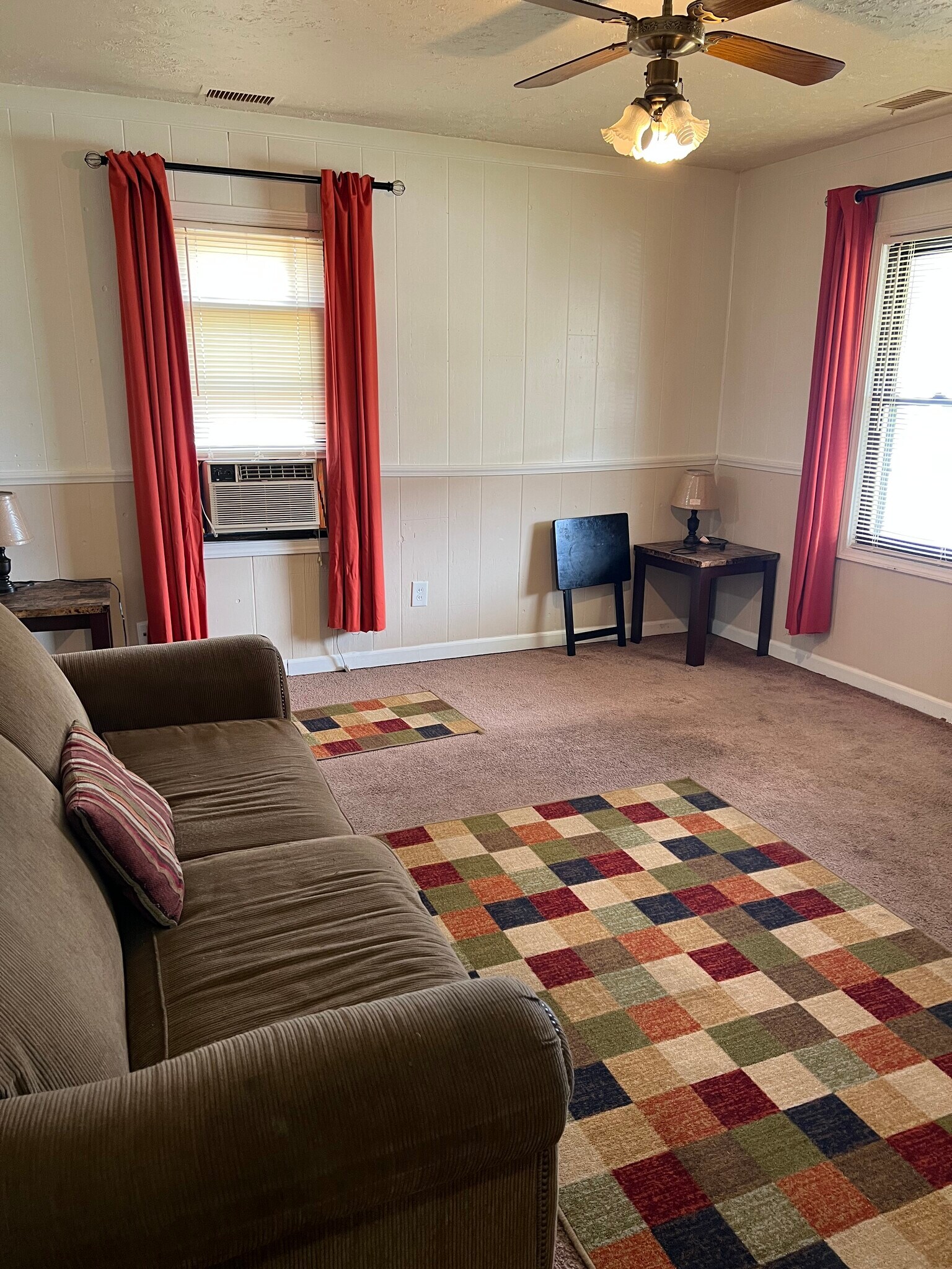 Building Photo - 27107 Seyburn Ave