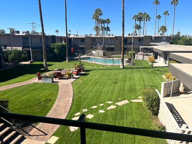 Common Areas - 6815 E 2nd St