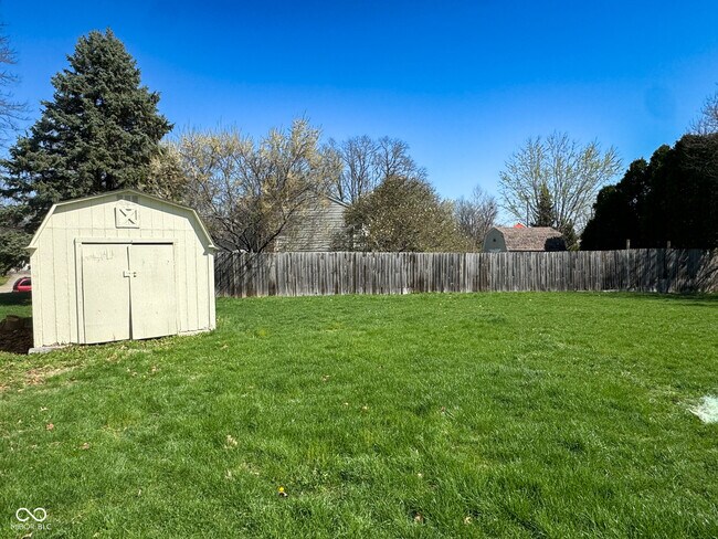 Building Photo - 439 Pleasantview Dr