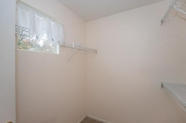 Building Photo - 6803 Autumn Ridge Dr