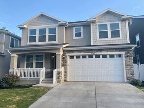 Building Photo - 3 Bed | 2.5 Bath | 2,365 sq ft above grade | Full unfinished basement | 2-car garage