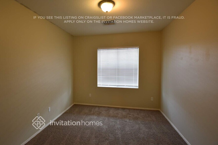 Building Photo - 7002 S 40th Ln