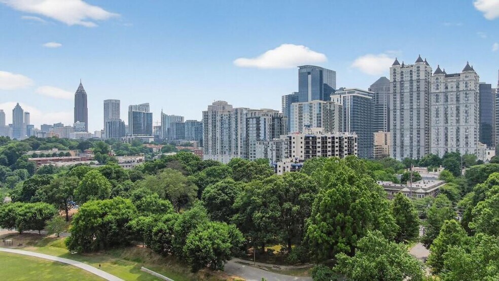 Building Photo - 1101 Juniper St NE