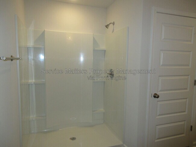 Building Photo - 5588 Lancelot Trl