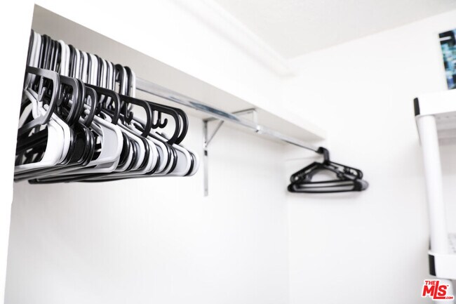 Building Photo - 750 Garland Ave